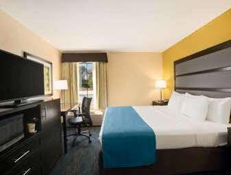 Hotel Days & By Wyndham 2*