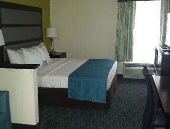 Hotel Days & By Wyndham