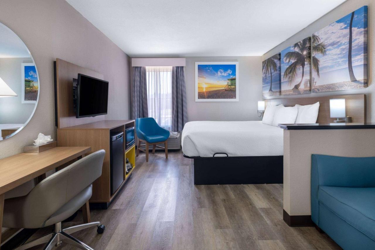 Hotel Days & By Wyndham 2*